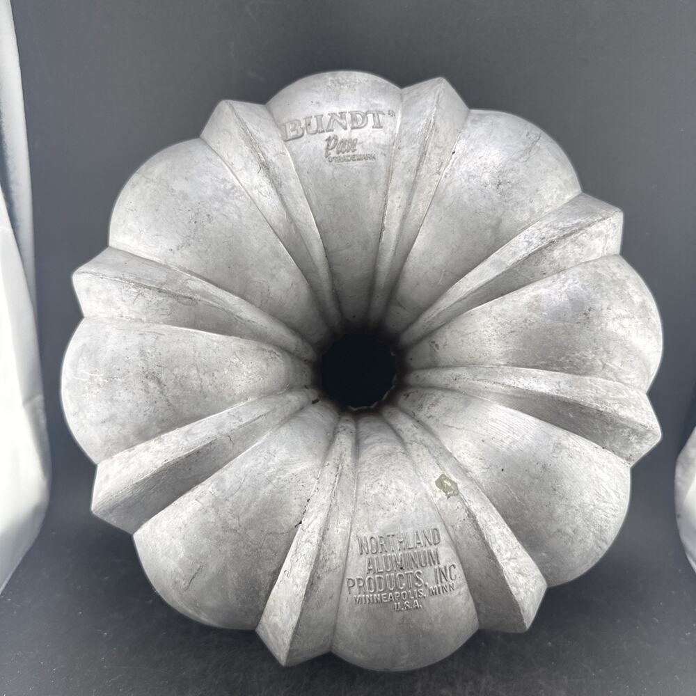 Original Bundt Cake Pan Northland Aluminum Products Minneapolis MINN USA Vintage